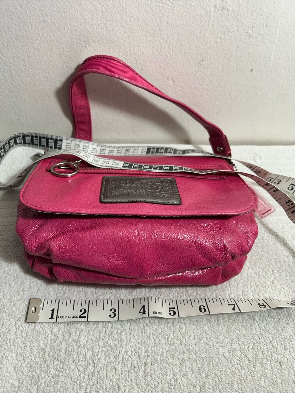 Coach Poppy Hot Pink Leather Shoulder Bag with Front Zip and Ring Accent - Picture 3 of 9
